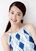 00后女生靠9岁弟弟实现美甲自由